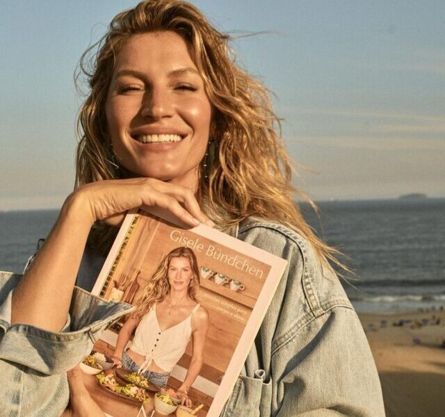 Gisele-Bündchen-escreva-em-seu-livro-sobre-o-segredo-da-água-morna-com-limão-e-sal-celta-00-04-05-24