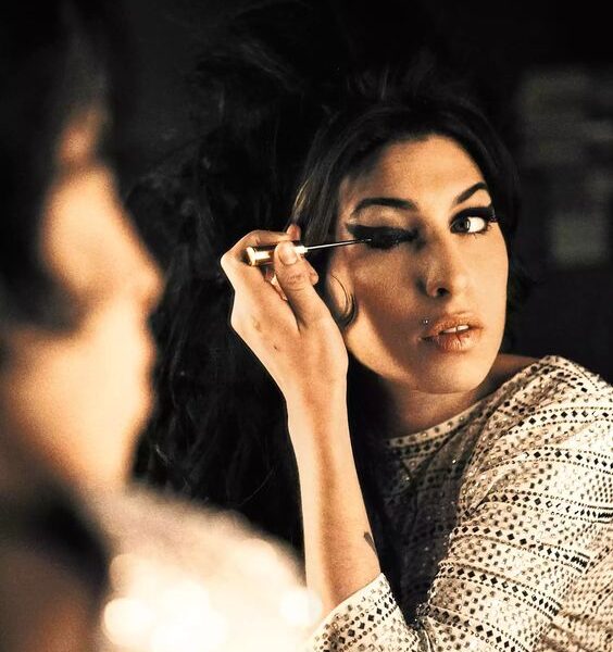 AMY WINEHOUSE