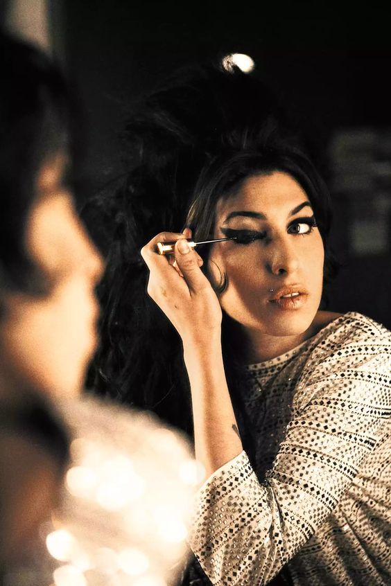 AMY WINEHOUSE