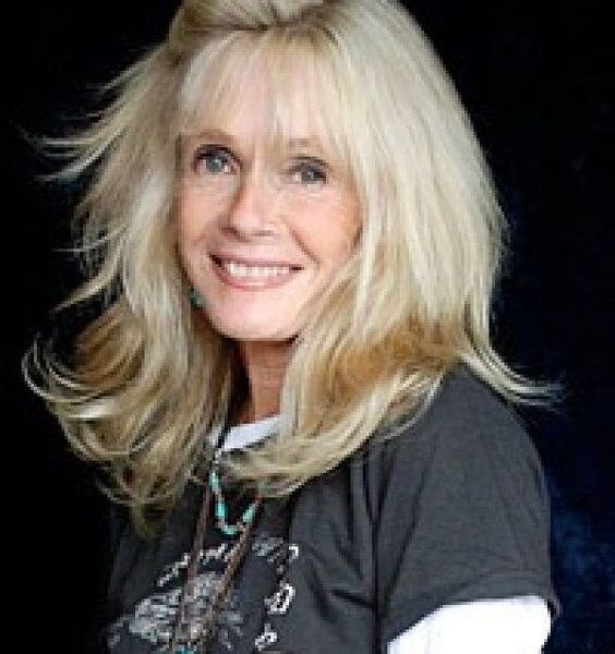 KIM CARNES